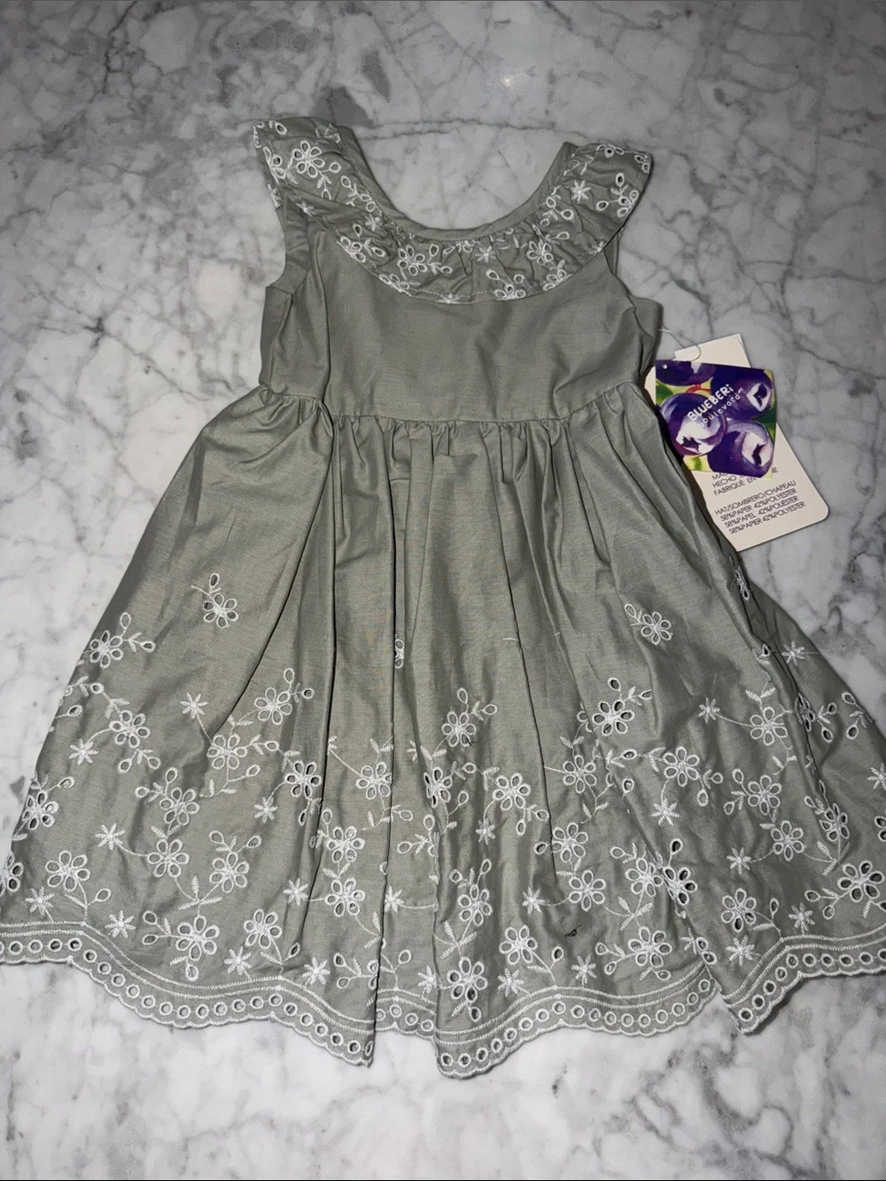 NWT Girls Sage Green Embroidered Eyelet Dress 3T